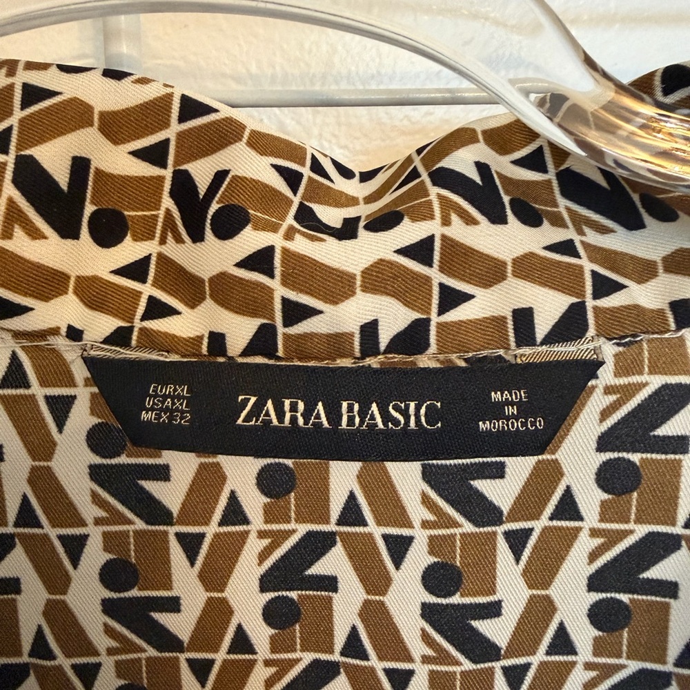 Zara Basic Abstract Patterned Top In Black, White… - image 8